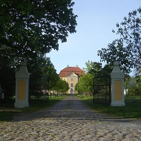 Jagdschloss Quitzin-2